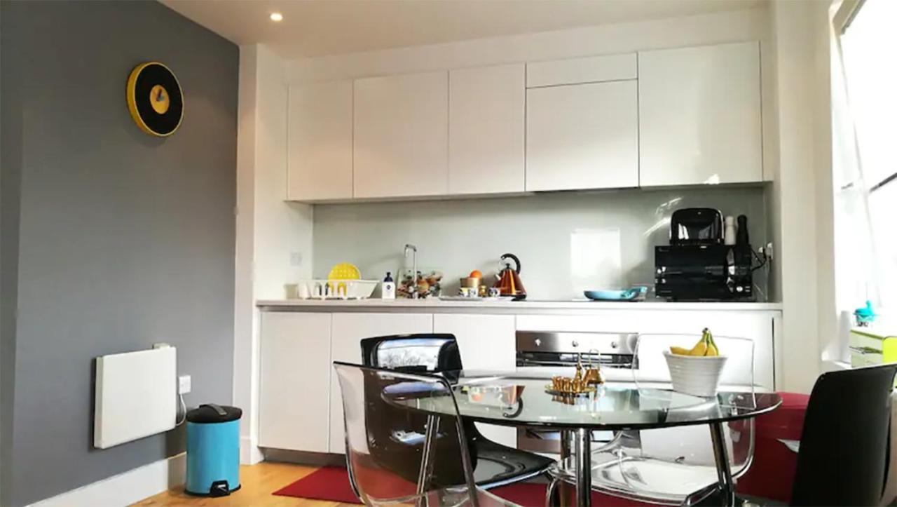 Bright & Spacious Double Bedroom With Ensuite And Concierge! Paid Parking Available London Exterior photo